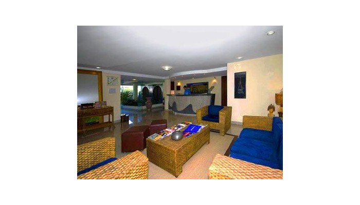 Blue Marlin Apartments poza 0